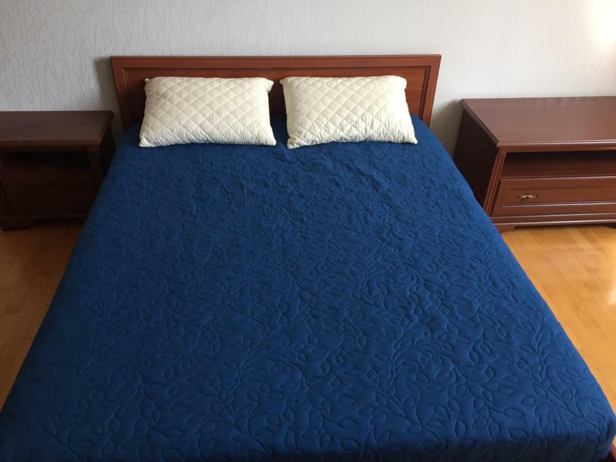 Comfortable Apartment On The Obolon Київ Екстер'єр фото
